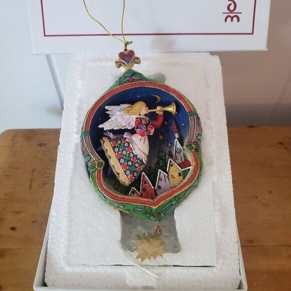 2008 JIM SHORE A HEAVENLY TUNE ANGEL VILLAGE CHRISTMAS ORNAMENT DANBURY MINT - Picture 4 of 7